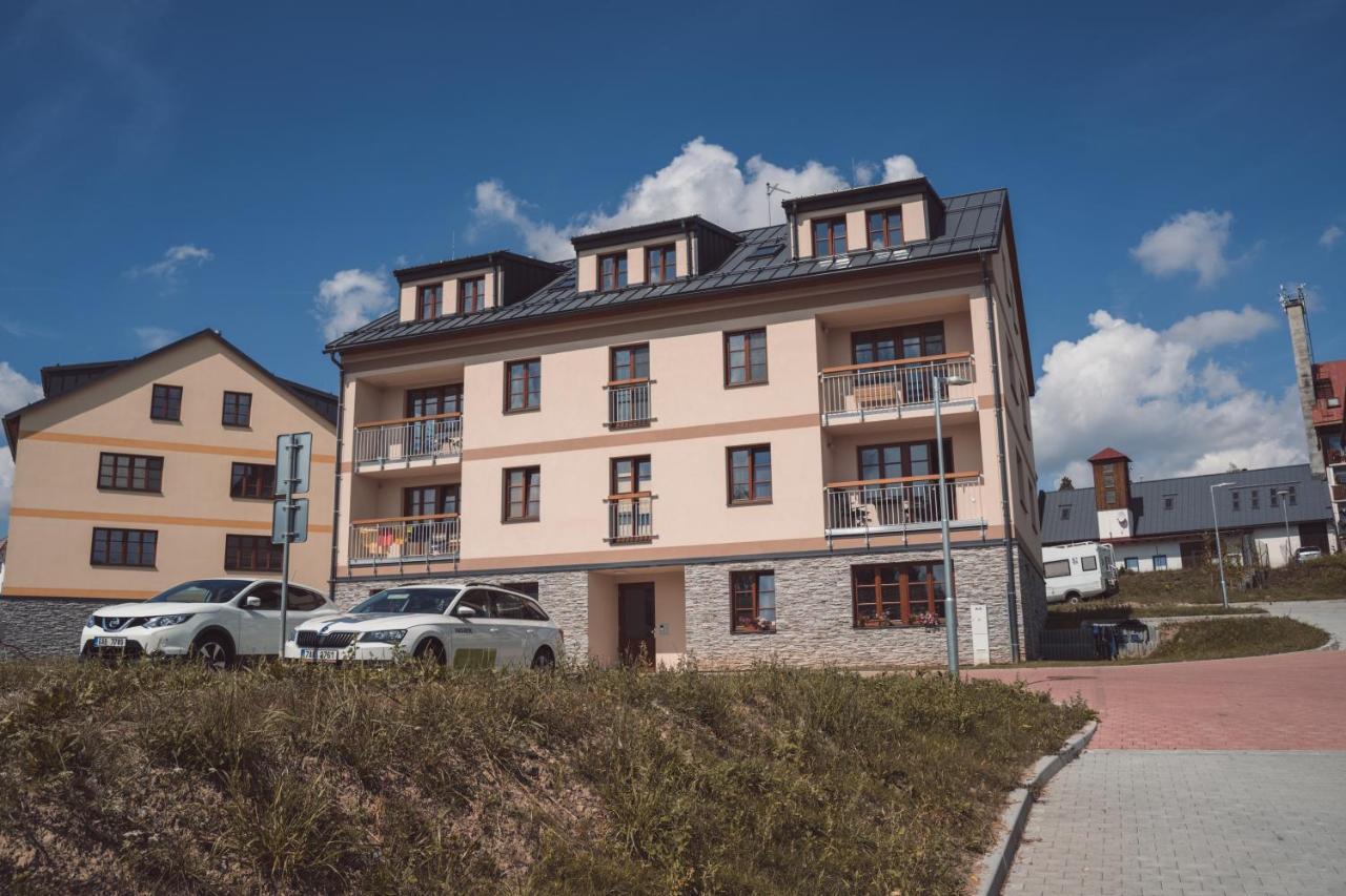 Apartman Sjezdovka Kasperske Hory Exterior photo